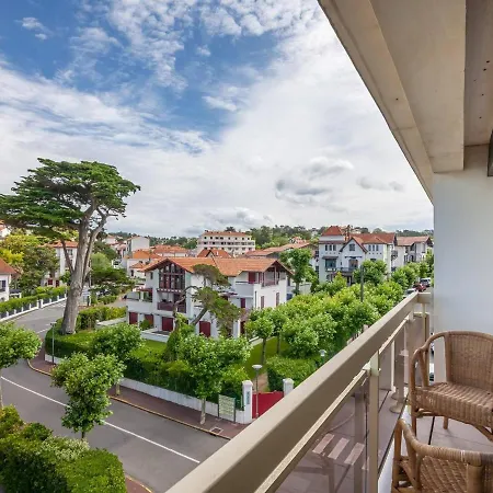 Apartment Confortable Avec Parking A Saint-jean-de-luz, Proche - Fr-1-4-650 *
